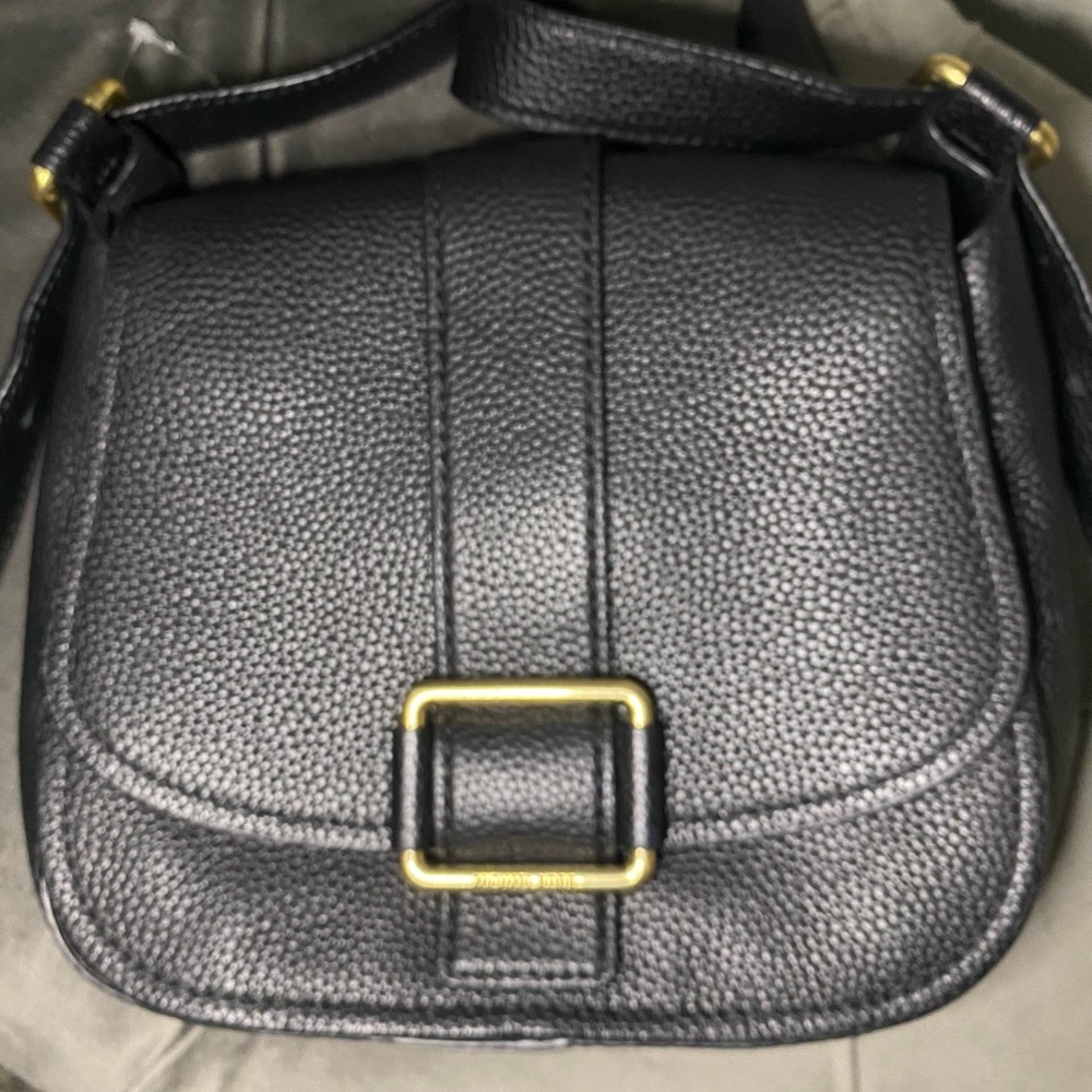 EUC Black Michael Kors Maxine Leather Saddle Bag/ Gold Hardware - Picture 4 of 9